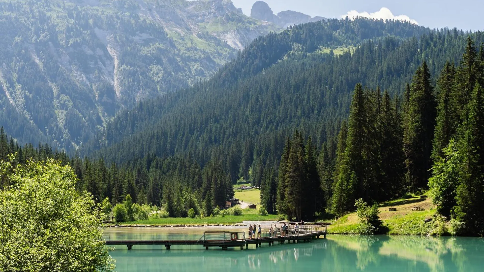 Ecrin Blanc Resort Courchevel 4*,